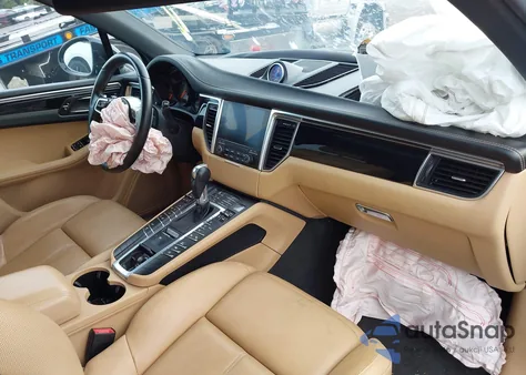 2017 Porsche Macan S z USA, uszkodzony, nr VIN WP1AB2A59HLB19694